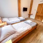 Gosciniec Smrekowa Pensión 4*