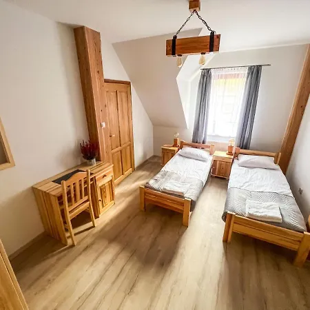 Gosciniec Smrekowa Konukevi