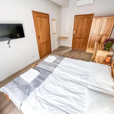 Gosciniec Smrekowa Konukevi Glinka (Silesia)